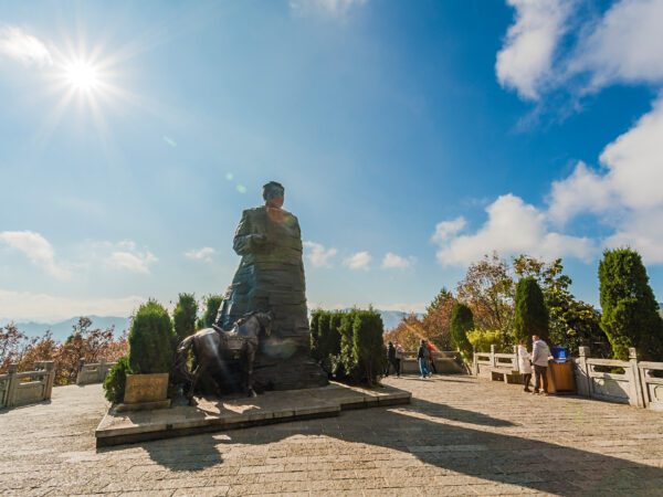 AMAZING SHANGHAI ZHANGJIAJIE WULONG CHONGQING 10 Days Dep 19, 24, 26 Dec 2025