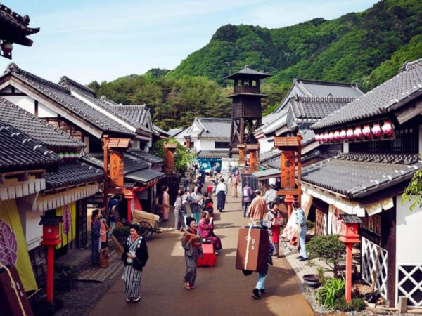 AMAZING JAPAN SAKURA + EDO WONDERLAND 7 Days Dep 15, 16, 18, 21, 22 Mar 2026