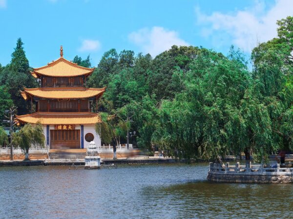 KUNMING SHANGRILA BY CHINA SOUTHERN 9 Days (Ex-Surabaya) Dep 21 Feb / 07 Mar / 04, 18 Apr / 02, 16, 30 May / 13 Jun 2026