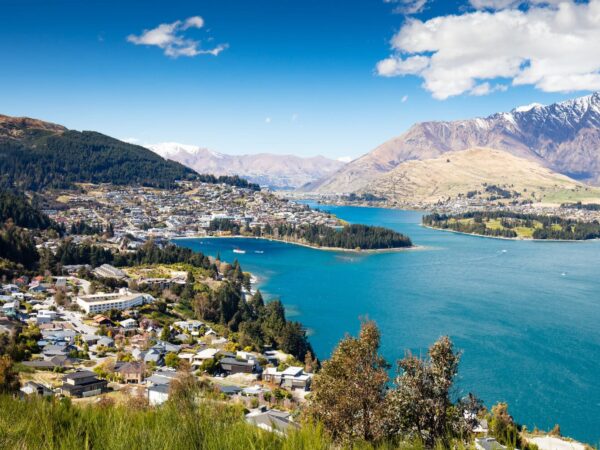 FAVORITE NEW ZEALAND 7 Days  Dep 28 Mar - 21 Nov 2026