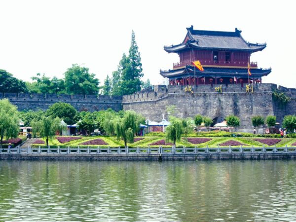 AMAZING WINTER WUHAN JINGZHOU ZHANGJIAJIE CHONGQING 8 Days Dep 28 Dec 2026