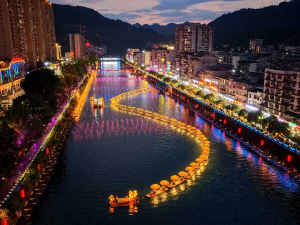 BEAUTIFUL ZHANGJIAJIE + ENSHI BY MF 10 Days Dep 12, 26 Nov / 17, 22, 31 Dec 2026 // 07, 14 Jan / 02, 09 Mar 2027