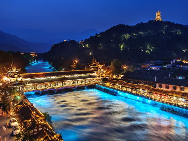 CHENGDU LESHAN BIPENGGOU SIGUNIANG MOUNTAIN + DUJIANGYAN BY CA 8 Days Dep 26, 31 Oct 2026
